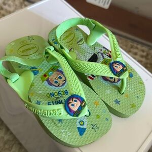 Buzz lightyear flip flop size 5